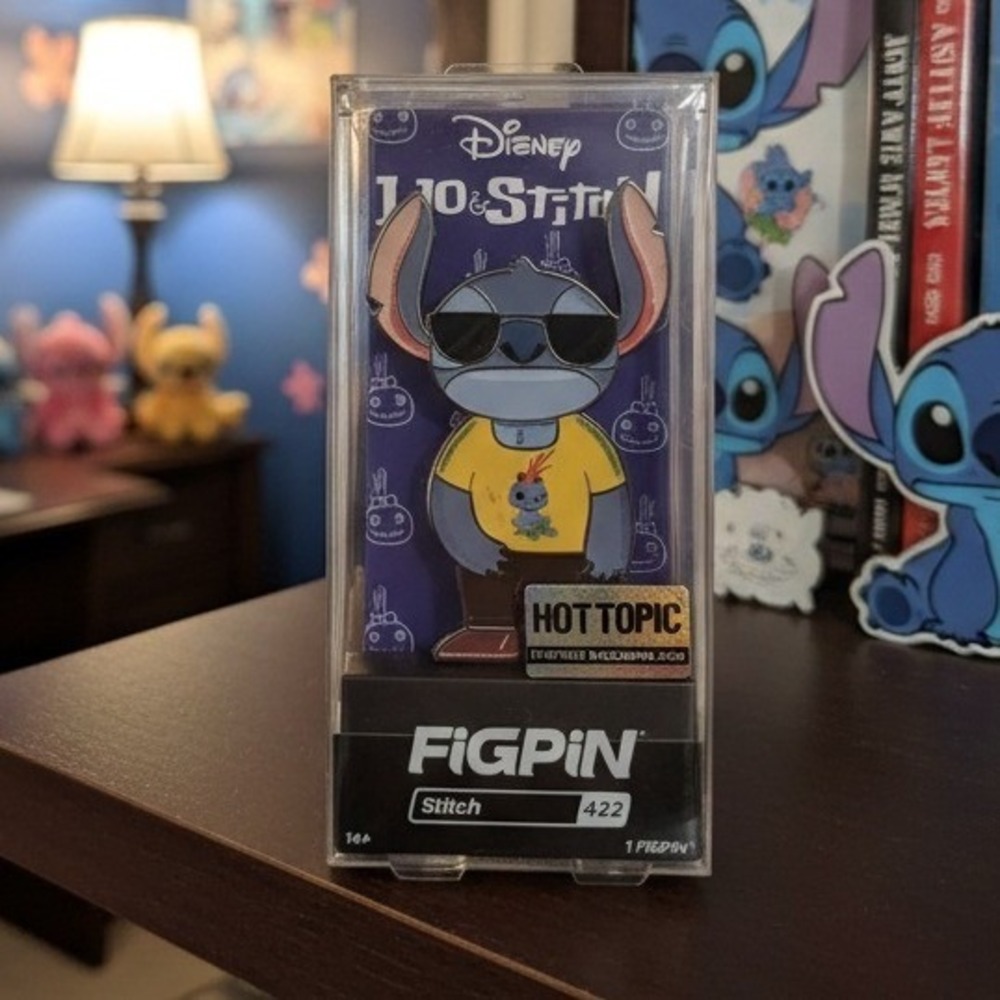 Disney Lilo & Stitch FiGPiN #422 Stitch Sunglasses Hot Topic Exclusive 2020 Lock